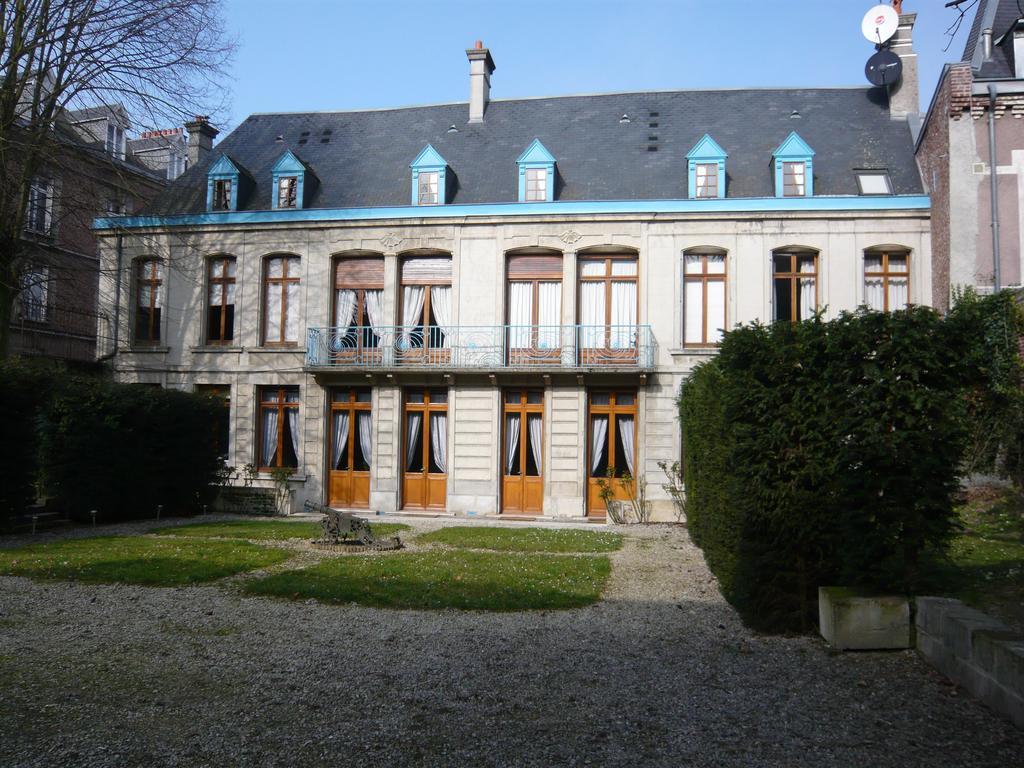 Hotel Particulier Des Canonniers Saint-Quentin  Eksteriør billede