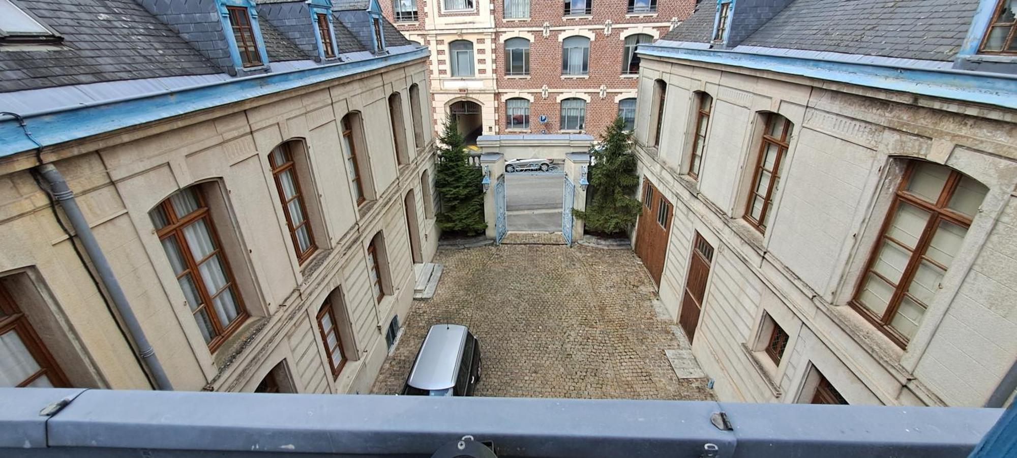 Hotel Particulier Des Canonniers Saint-Quentin  Eksteriør billede